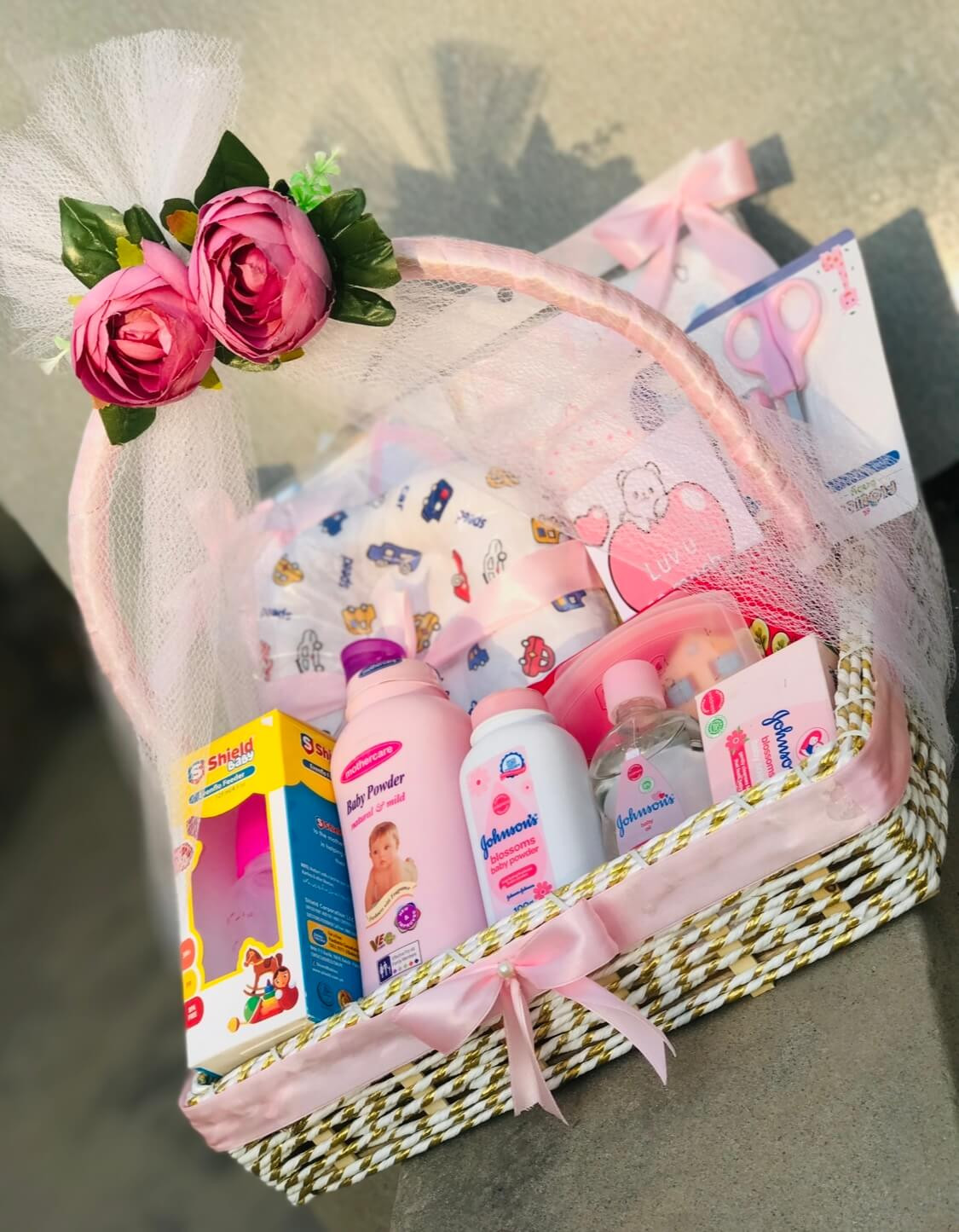 New born baby basket